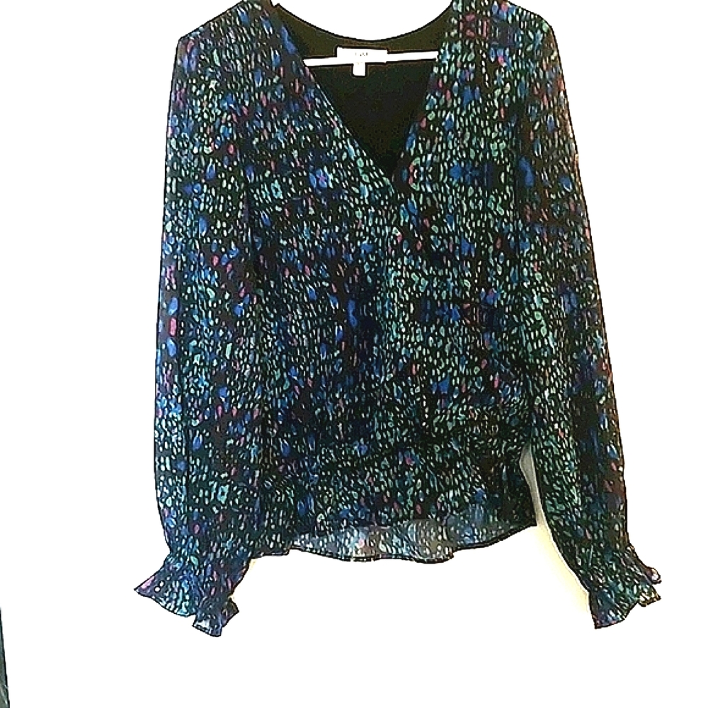 Q & A Womens Multi Print Ruffled Snap Top